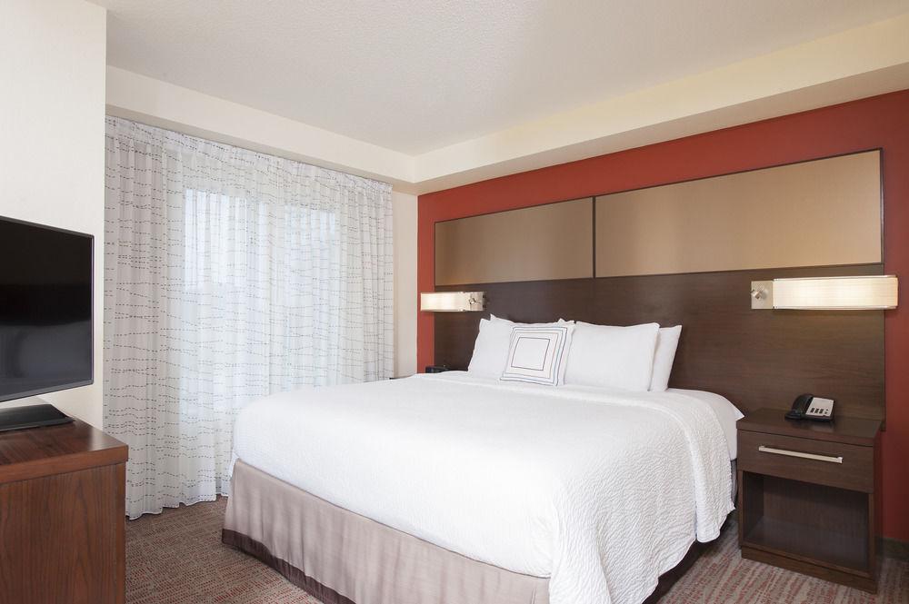 Residence Inn By Marriott Bloomington Eksteriør billede