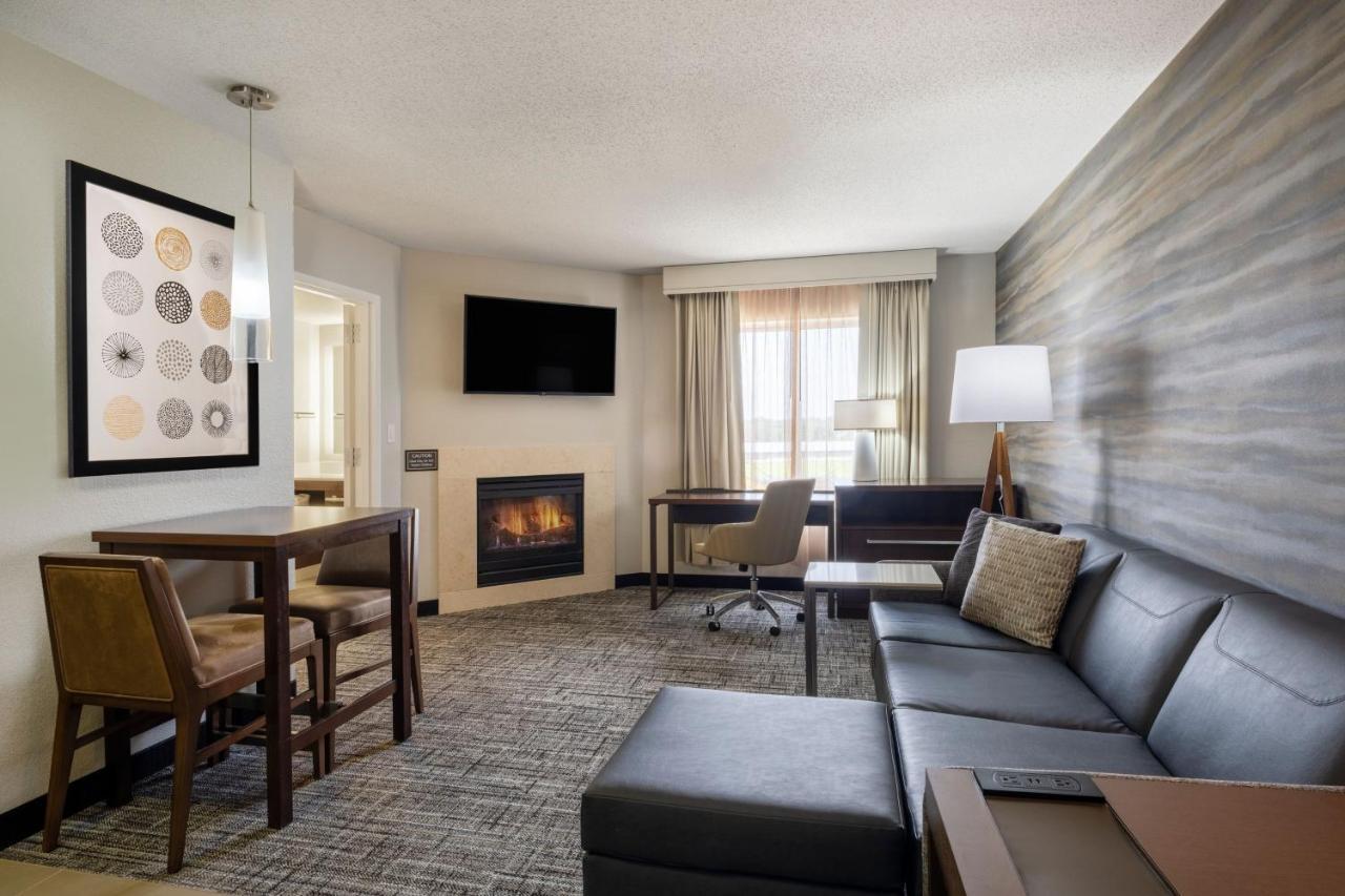 Residence Inn By Marriott Bloomington Eksteriør billede