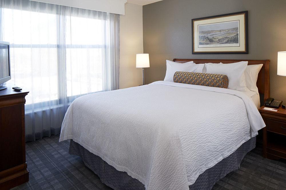 Residence Inn By Marriott Bloomington Eksteriør billede